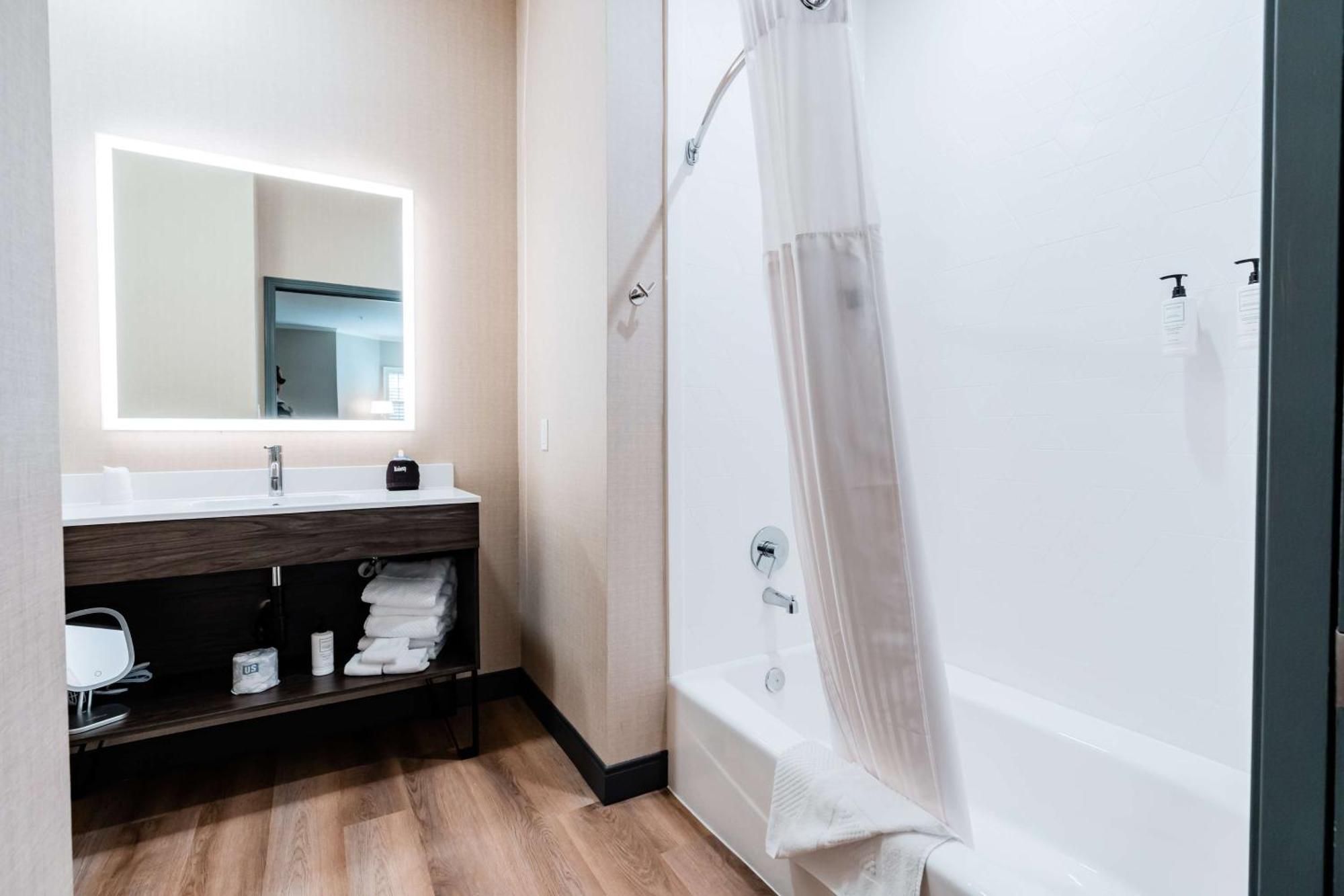 Hotel Nobo Cascade, Tapestry Collection By Hilton Экстерьер фото